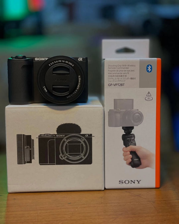CAMERA SONY ZV-E10 MARK II C/ 16-50mm + SUPORTE SEMI NOVOS