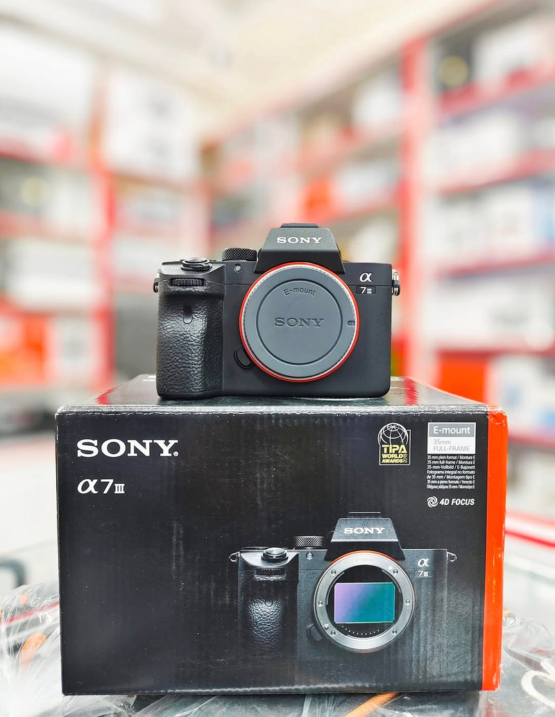 CAMERA SONY A7III LACRADA 1 ANO DE GARANTIA